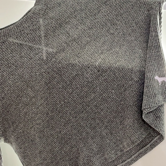 Simple Pink sweater✨ - Picture 3 of 3